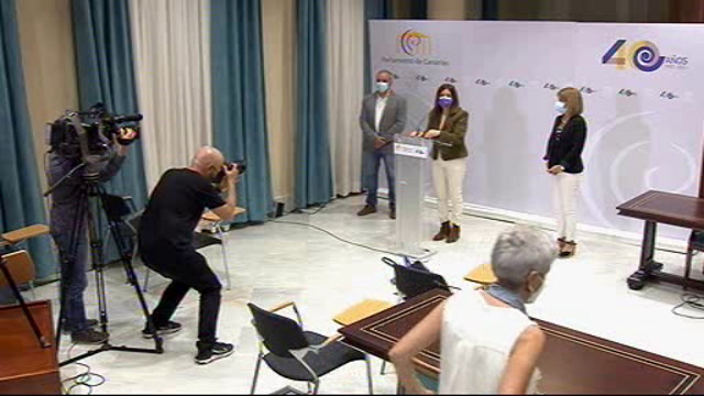 Rueda de prensa del GP Nueva Canarias para la presentación de la PNLP-314 sobre la defensa del español en Canarias