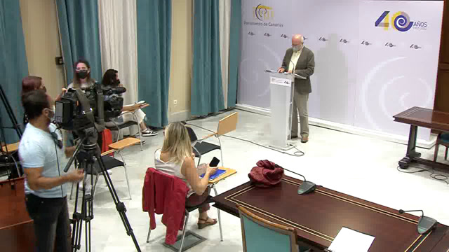 Rueda de prensa del GP Sí Podemos Canarias sobre infrestructuras públicas