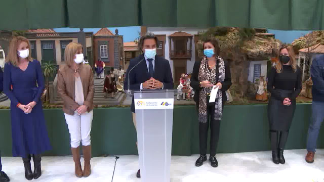 Inauguración del portal de belén de la Navidad 2021-2022, dedicado a la isla de La Palma, elaborado por el belenista Jesús Benítez Díaz