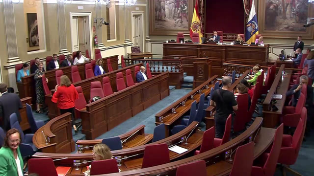 Pleno del Parlamento (continuación)