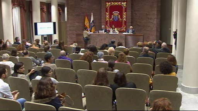 Conferencia-coloquio bajo el título "Adicción o Libertad", impartida por el Experto en Máster de Drogodependencias del Gobierno de Canarias, Dr. Leocadio Martín Borges